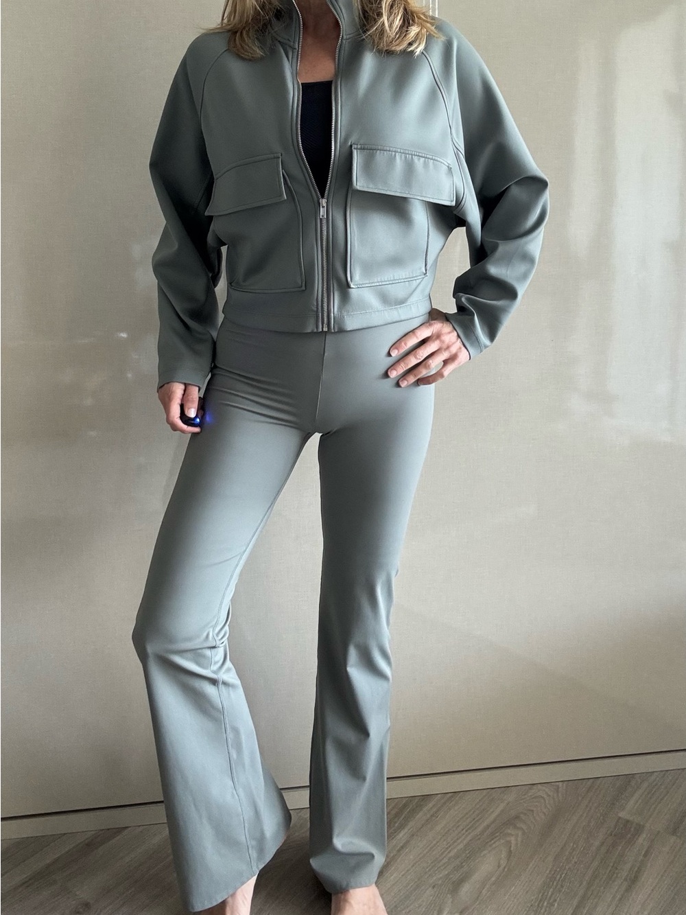 OYSHO light stretchy pant and jacket coordinated set.